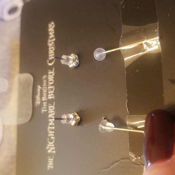 NBC Earring Set - Picture 9 of 9